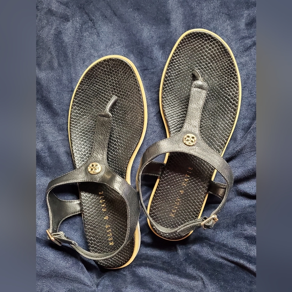 Size 9 Kelly & Katie Black Bessley Sandal
